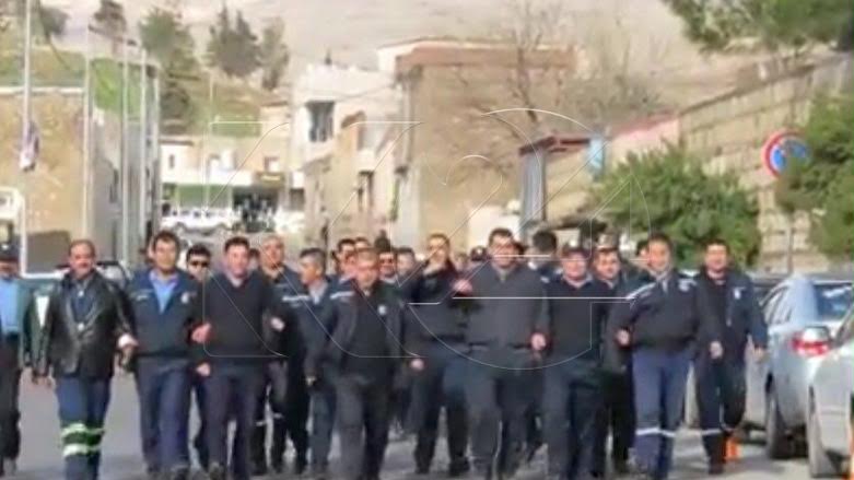 بە وێنە...بایكۆتكردنی دەوامی كارمەندان لە سلێمانی